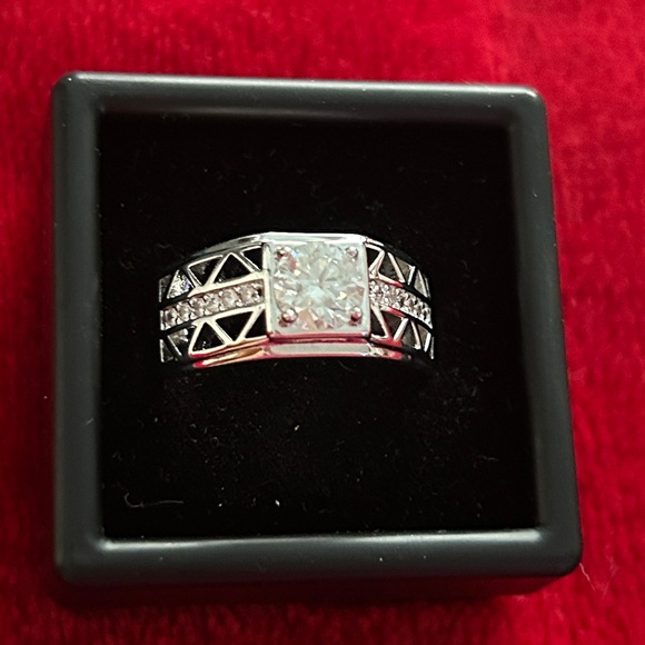 Moissanite Other - 1.0 carat Moissanite Diamond ring size 10 UNISEX